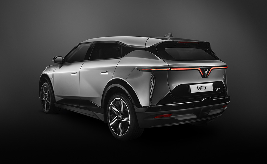 Chủ xe Vinfast vf7 có nên độ cốp điện cho xe không?
